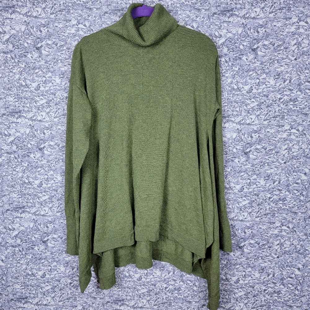 Green Turtleneck Tunic Sweater